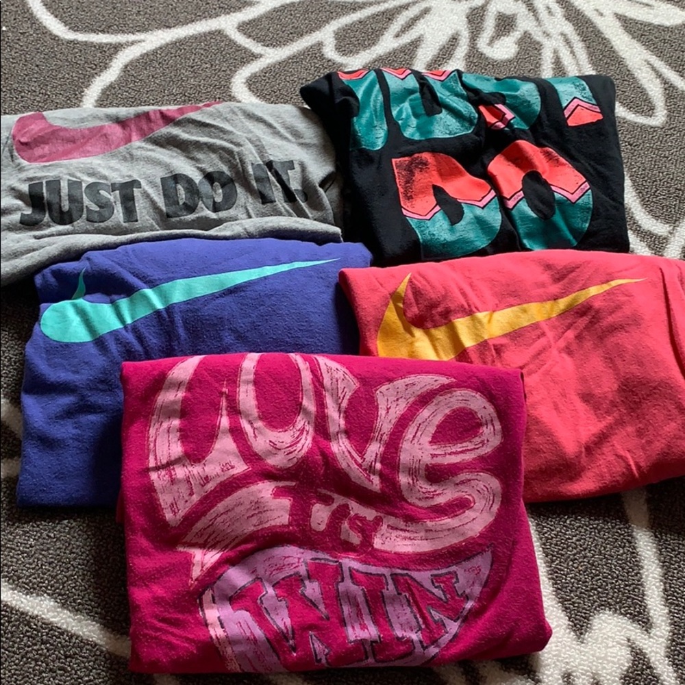 Lot of 5 nike tees